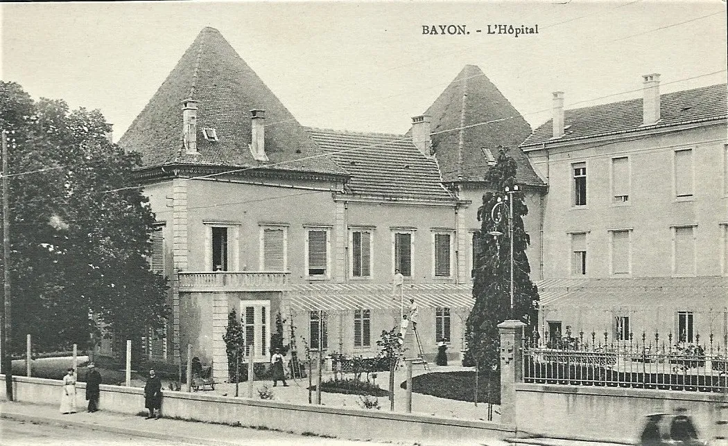 Image qui illustre: Ancien couvent des Tiercelins à Bayon - 1
