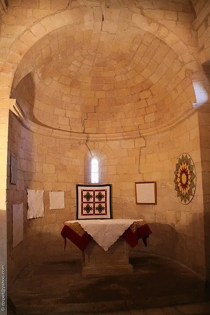 Image qui illustre: Chapelle Saint Cyr et Sainte Julitte à Lançon-Provence - 0