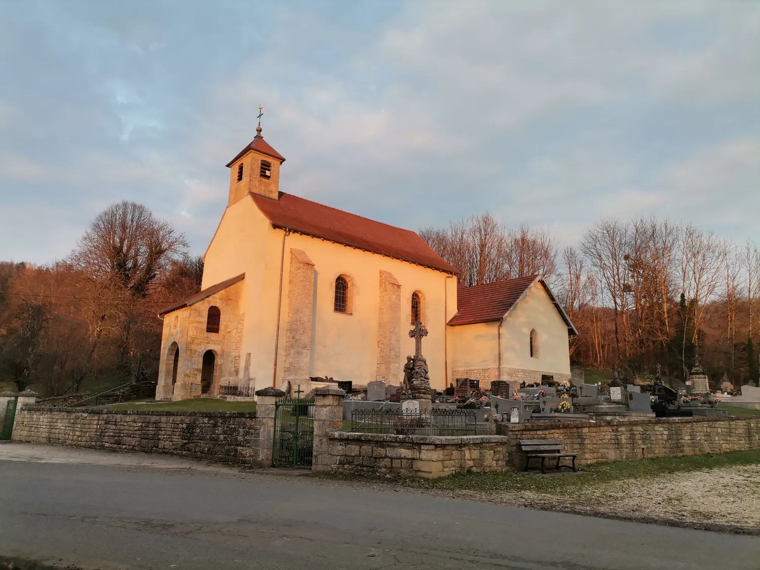 Image qui illustre: Visites commentées de l'église Saint-Pierre à Éternoz - 0