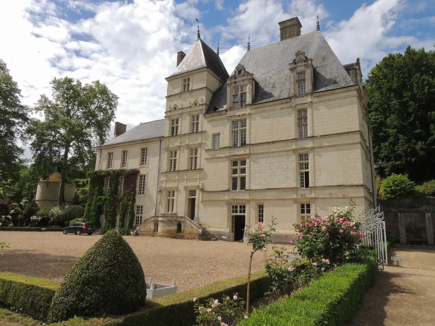 Image qui illustre: Chateau De Ponce à Loir en Vallée - 0