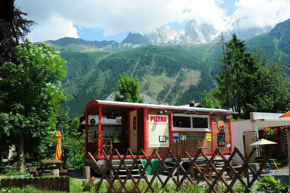 Image qui illustre: La Roulotte à Chamonix-Mont-Blanc - 0