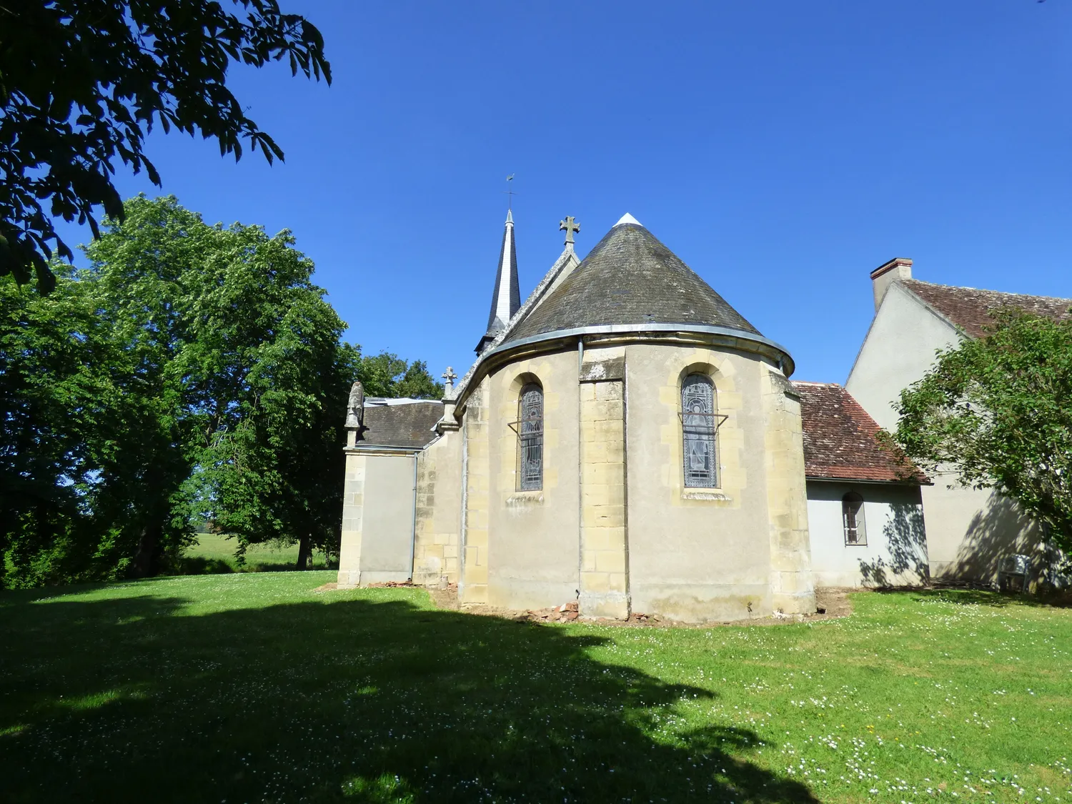 Image qui illustre: Eglise Saint-pierre Et Saint-paul à Luçay-le-Libre - 2