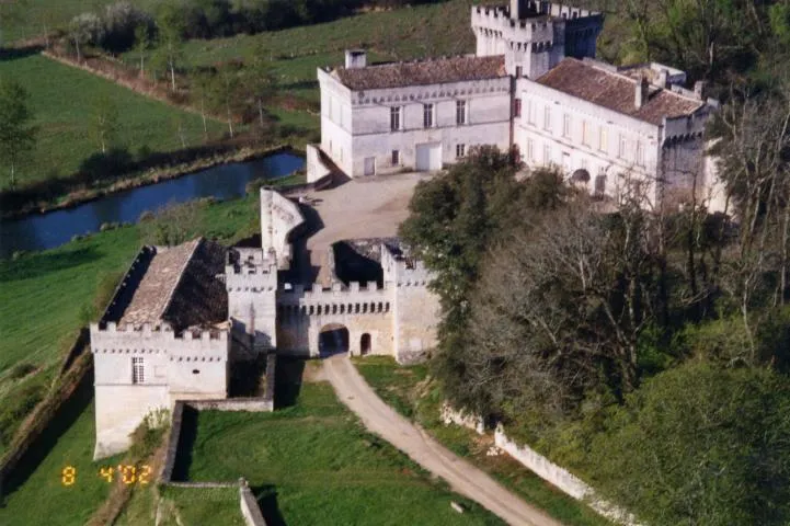 Image qui illustre: Visite du château de la Tranchade