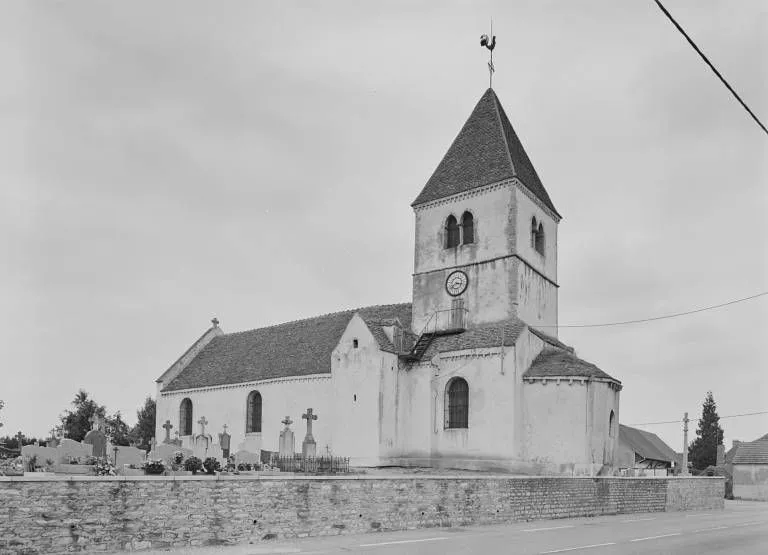 Image qui illustre: Eglise paroissiale Saint-Georges à Damerey - 1