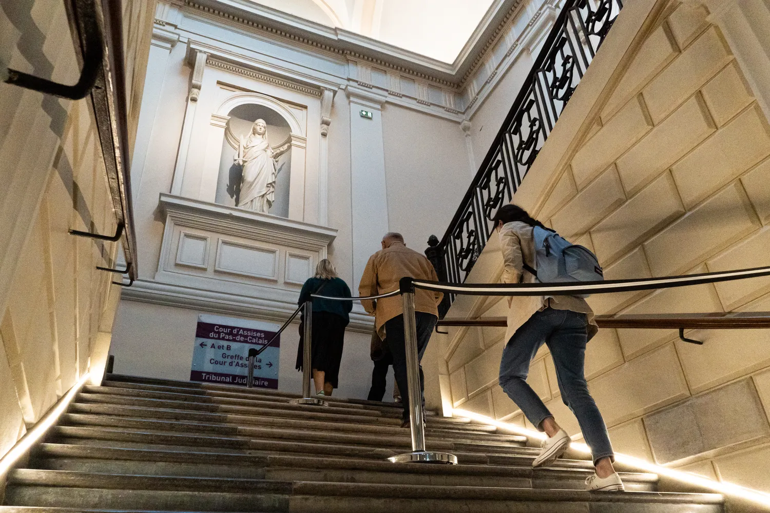 Image qui illustre: Visite guidée : Palais de Justice à Saint-Omer - 0