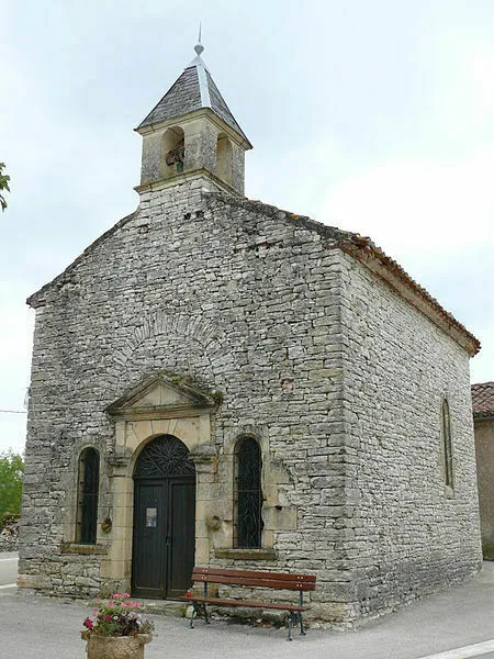 Image qui illustre: Explorez la chapelle des Pénitents Bleus à Montgesty - 0