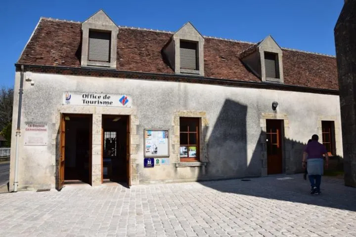 Image qui illustre: Office De Tourisme Du Val De Sully - Bureau De Germigny-des-prés