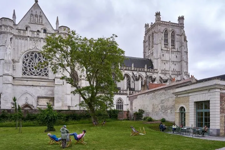 Image qui illustre: Cathédrale Notre-Dame-de-Saint-Omer