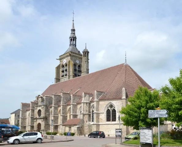 Image qui illustre: Eglise Saint-pierre Saint-paul De Villenauxe-la-grande