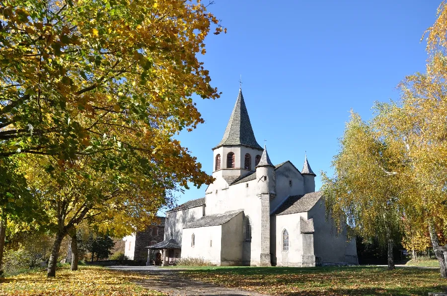 Image qui illustre: Eglise Saint Sauveur de Grandfuel à Comps-la-Grand-Ville - 1
