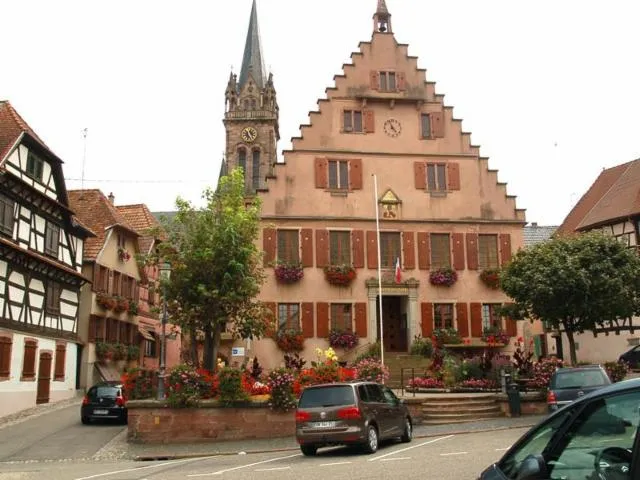 Image qui illustre: Hôtel De Ville De Dambach-la-ville