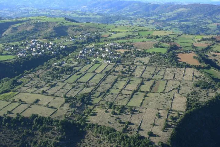 Image qui illustre: Balade Autour De Mouret - Panorama Du Grand Mas