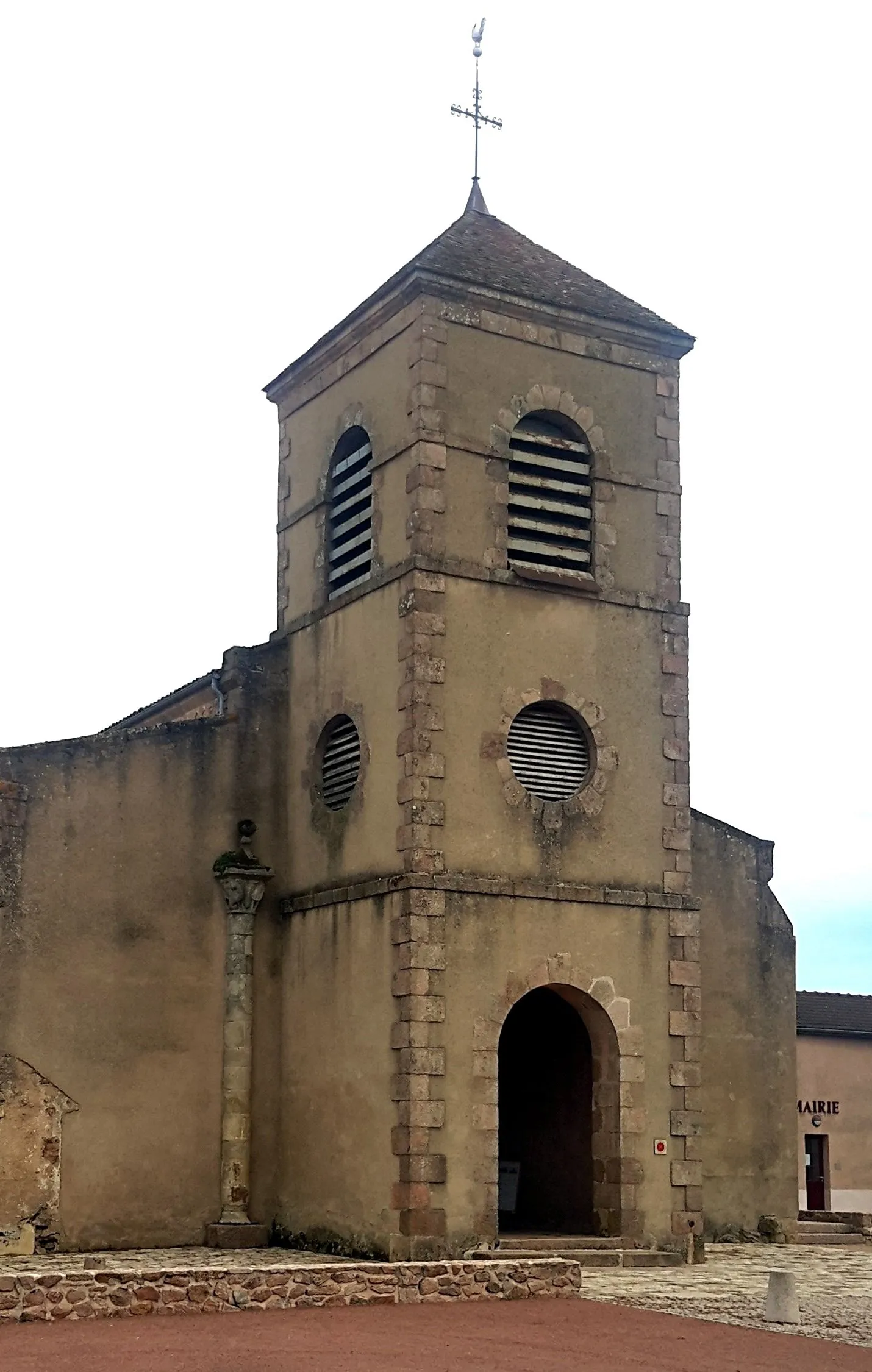 Image qui illustre: Église Saint-nicolas/sainte-croix à Droiturier - 1
