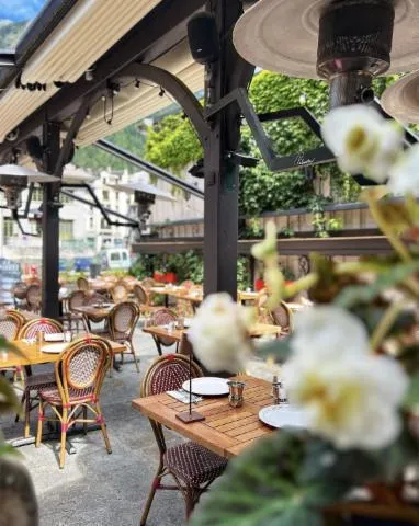 Image qui illustre: Le Monchu Restaurant Savoyard à Chamonix