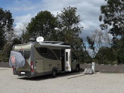 Image qui illustre: Aire De Camping-car Park De La Cavalerie à La Cavalerie - 0