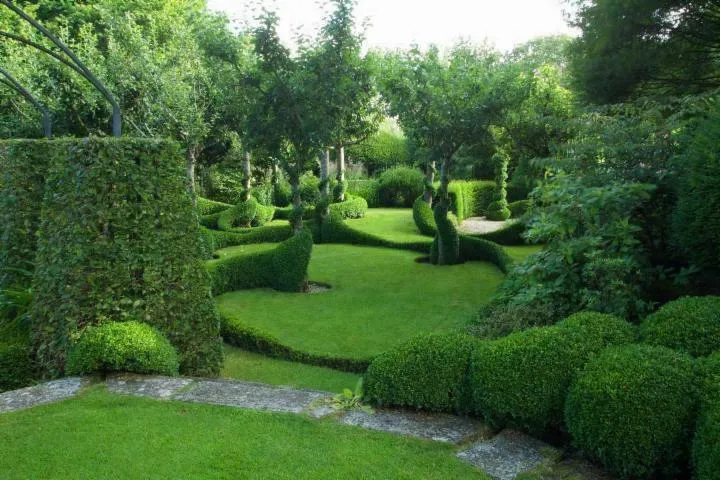 Image qui illustre: Rendez-vous dans les jardins du Grand Launay
