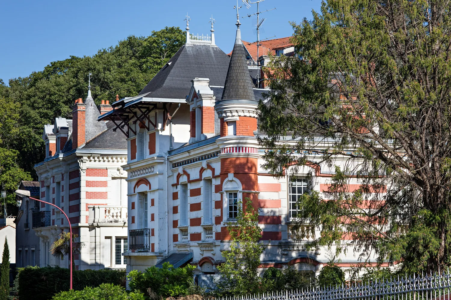 Image qui illustre: Villa Serge à Châtel-Guyon - 0