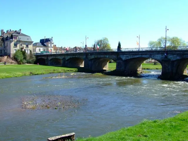 Image qui illustre: Pont Mac Clenahan