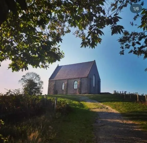 Image qui illustre: Visites guidées Flash du Montaigu (chapelle et ermitage)