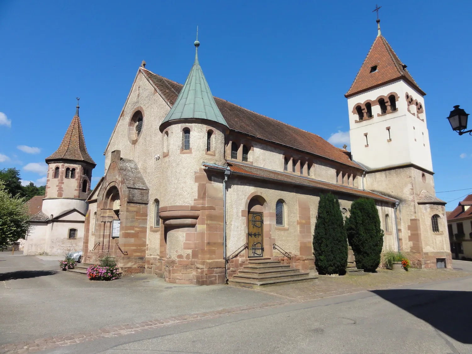 Image qui illustre: Eglise Saint-materne à Avolsheim - 0