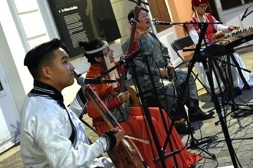 Image qui illustre: Musique traditionnelle mongole au Musée Paul-Belmondo