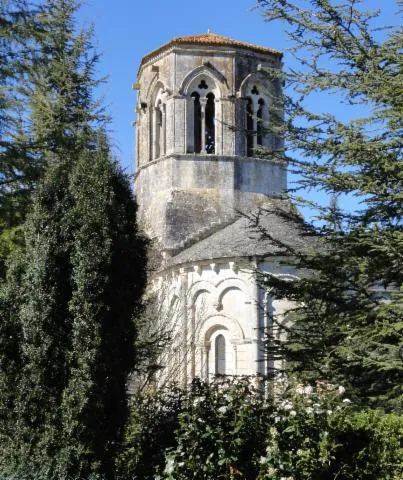 Image qui illustre: Visite de l'église Saint-Hilaire à Mouthiers sur Boëme