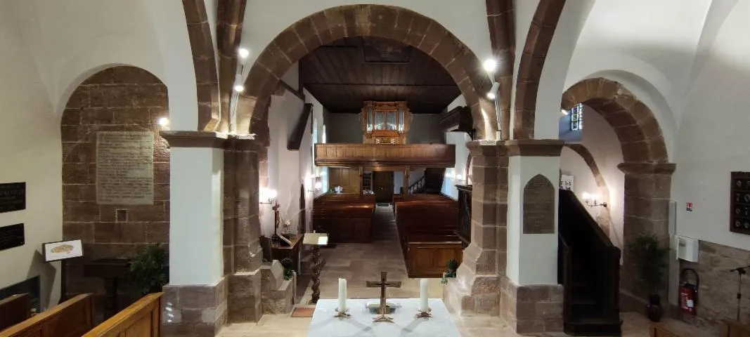 Image qui illustre: Visite libre d'une église des XIe et XIIe siècles