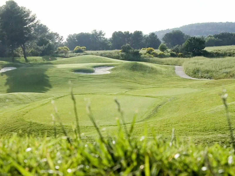 Image qui illustre: Golf d'Aix-en-Provence - Set Club à Aix-en-Provence - 1