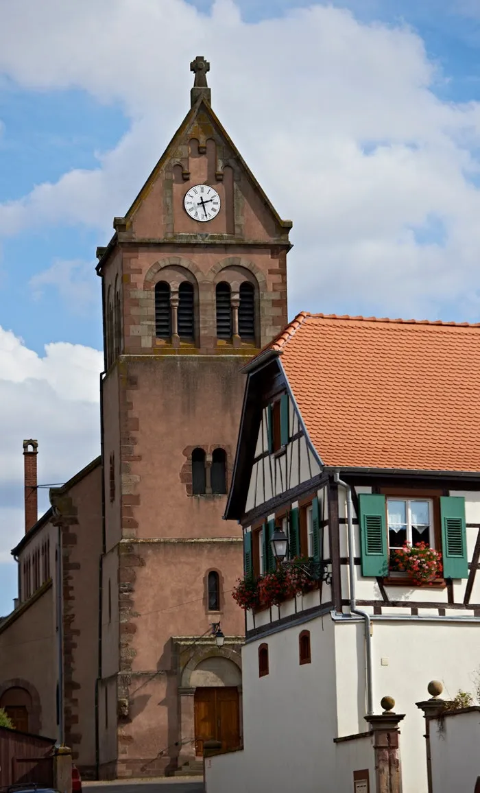 Image qui illustre: Eglise de la Décollation à Scharrachbergheim-Irmstett - 0