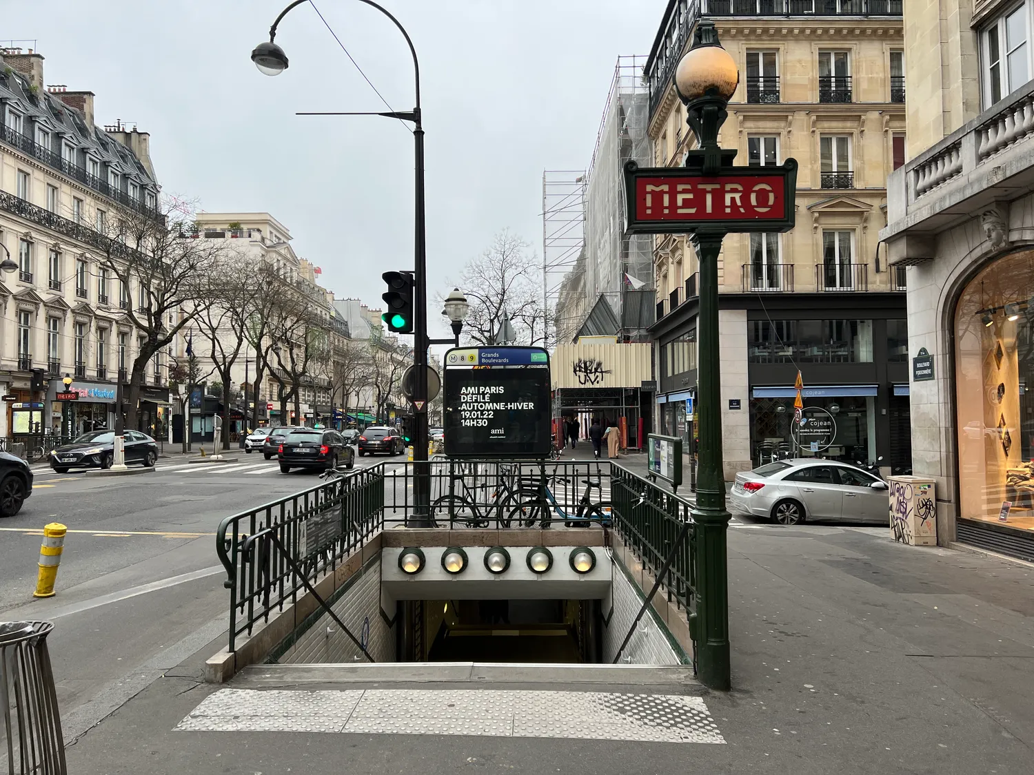 Image qui illustre: Grands Boulevards à Paris - 0
