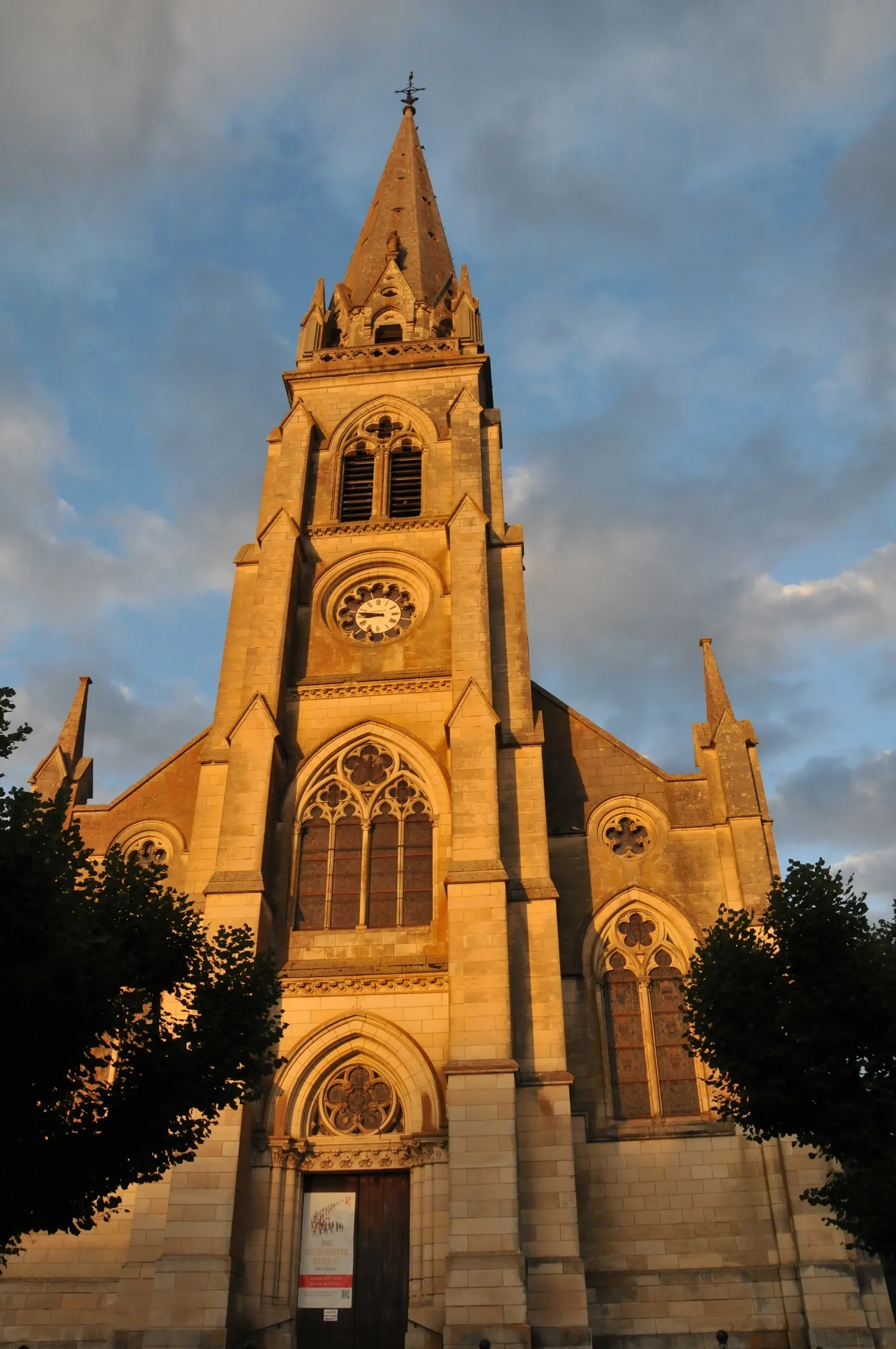 Image qui illustre: Saint-Martial et son prieuré à Montmorillon - 0