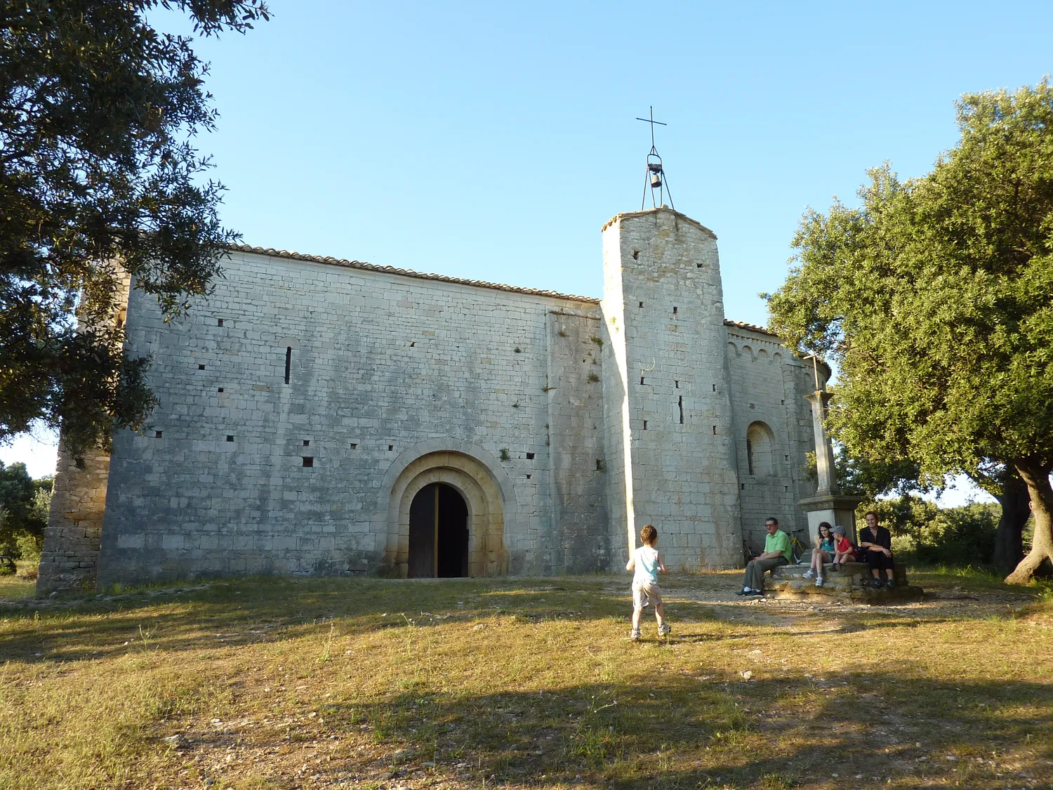 Image qui illustre: Église Saint-sylvestre-des-brousses à Aniane - 0