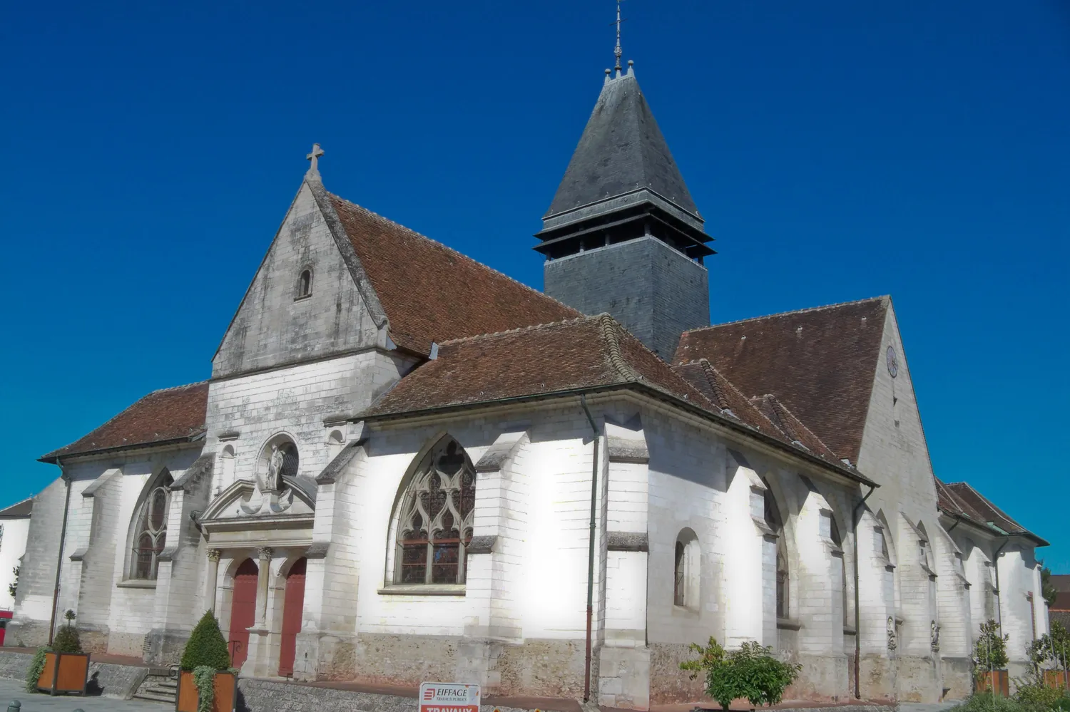 Image qui illustre: Église Sainte-savine à Sainte-Savine - 2