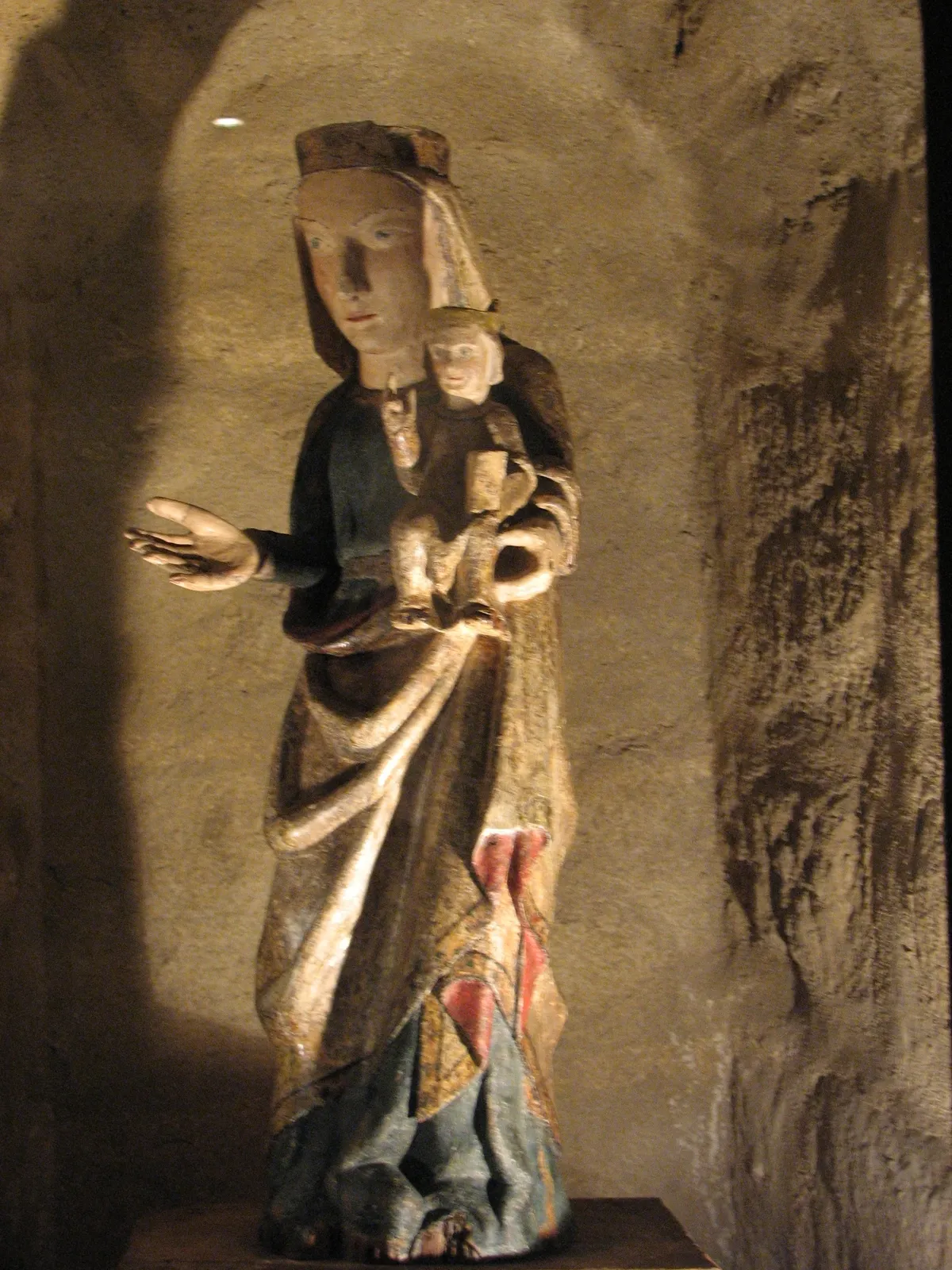 Image qui illustre: Tresor De L'eglise Saint Pierre De Prades à Prades - 2