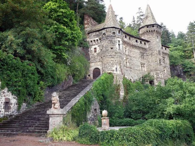 Image qui illustre: Château De La Rochelambert