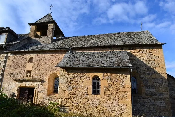 Image qui illustre: Église De Malescombes à Sainte-Eulalie-d'Olt - 0