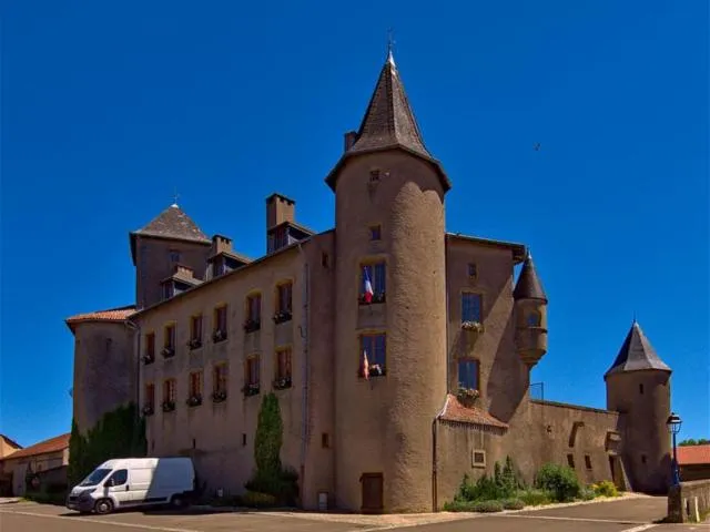 Image qui illustre: Château De Luttange