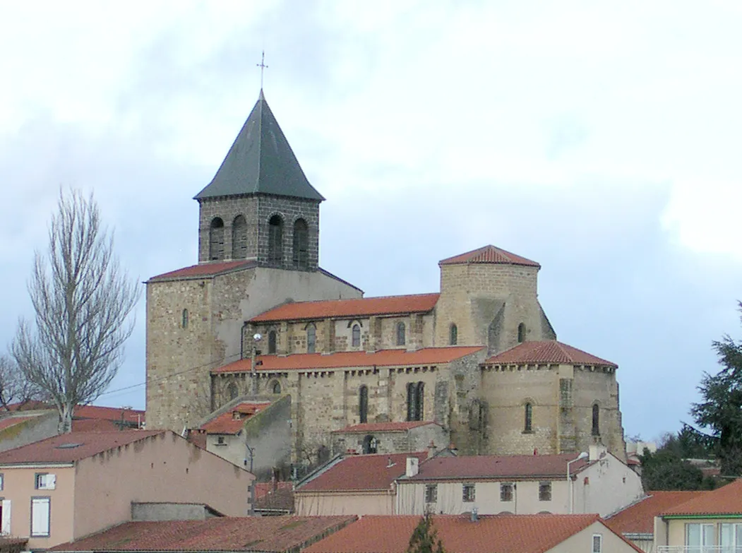 Image qui illustre: Eglise Sainte-martine à Pont-du-Château - 0