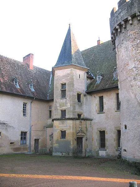 Image qui illustre: Château du Banchet à Châteauneuf - 0