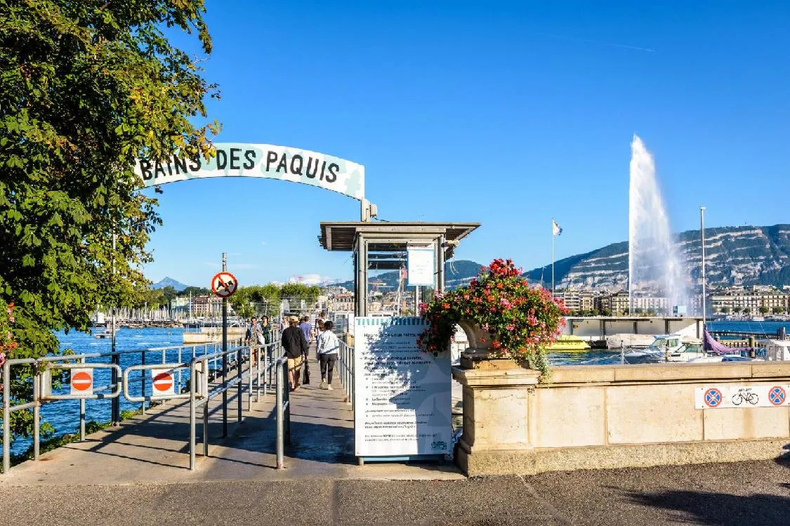 Image qui illustre: Bain des Pâquis