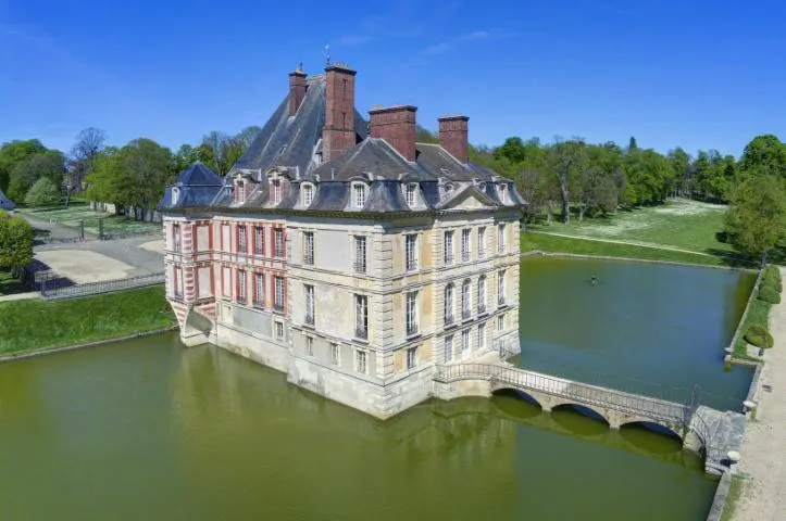 Image qui illustre: Visites guidées du Château d'Ormesson