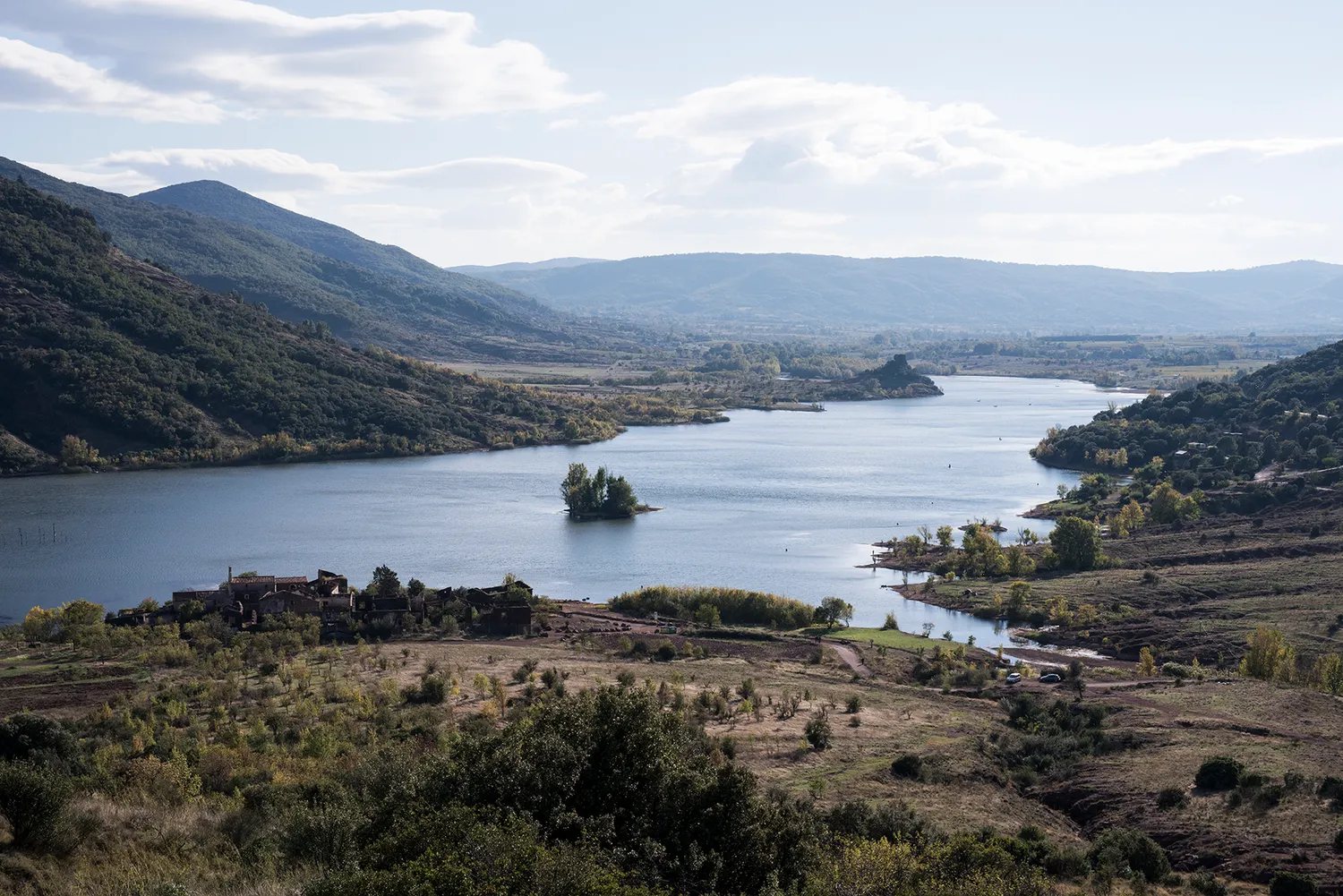 Image qui illustre: Le Lac à Octon - 0