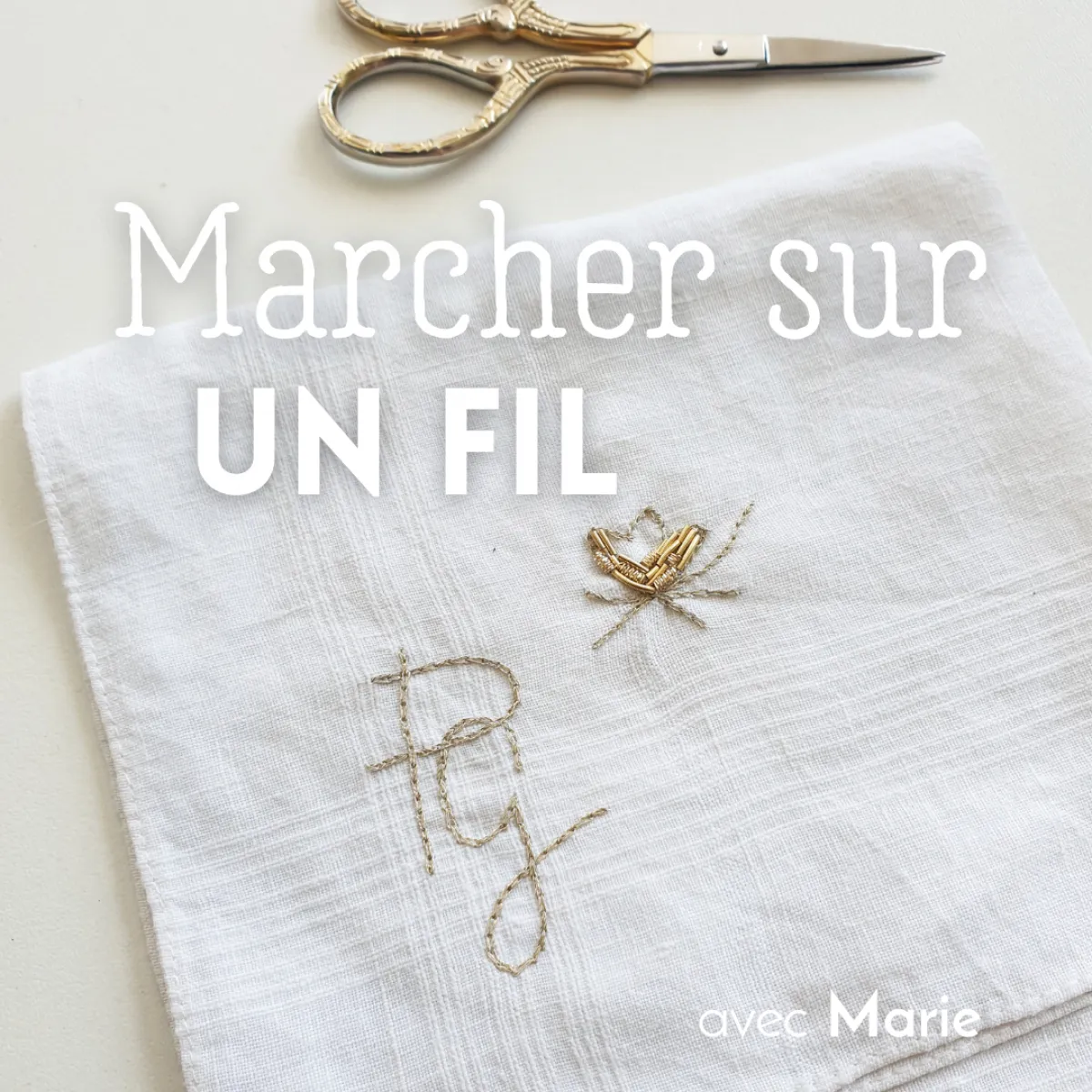 Image qui illustre: Brodez votre mouchoir en coton au fil d'or à Montreuil - 0