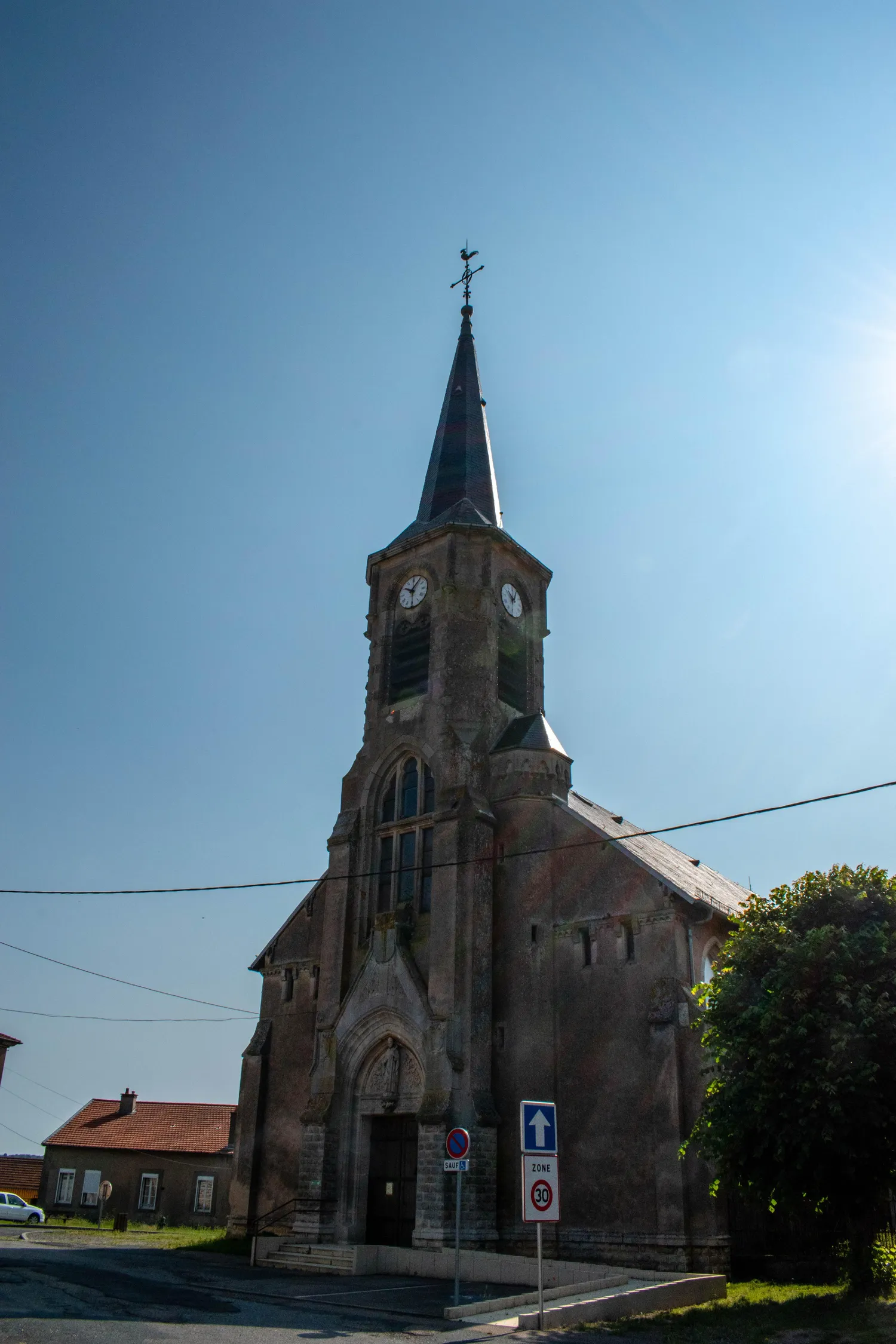 Image qui illustre: Église Saint-Rémi à Chambley-Bussières - 1