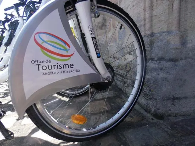 Image qui illustre: Location De Vélos À Assistance Électrique - Argentan Intercom