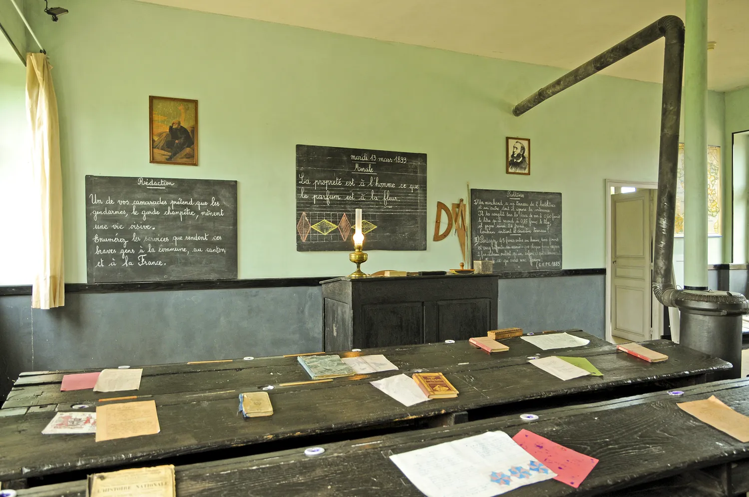 Image qui illustre: Maison Ecole Du Grand Meaulnes à Épineuil-le-Fleuriel - 2