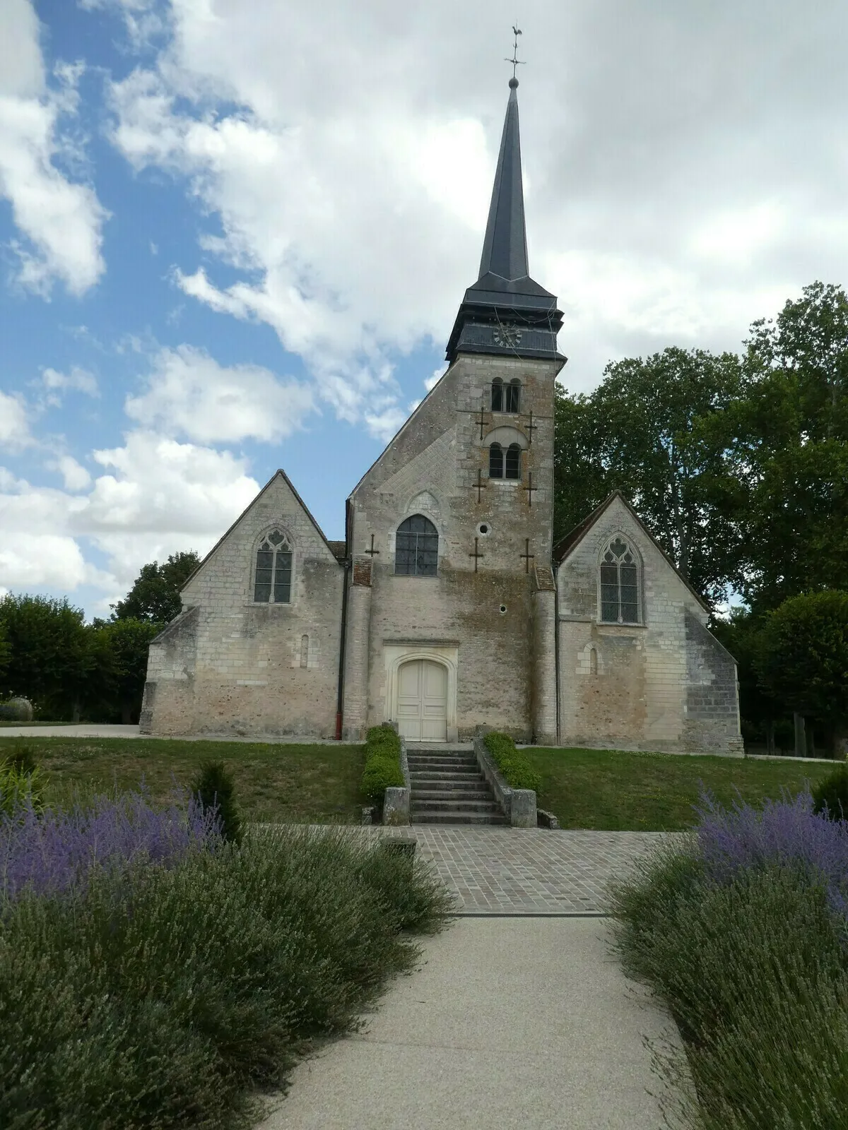 Image qui illustre: Découvrez une église du XIe siècle exceptionnellement ouverte à Saint-Lyé - 0