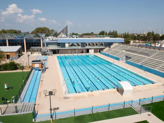 Image qui illustre: Espace De Liberté Du Grand Narbonne - Piscines