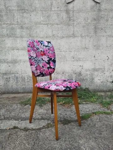 Image qui illustre: Personnalisez votre chaise vintage