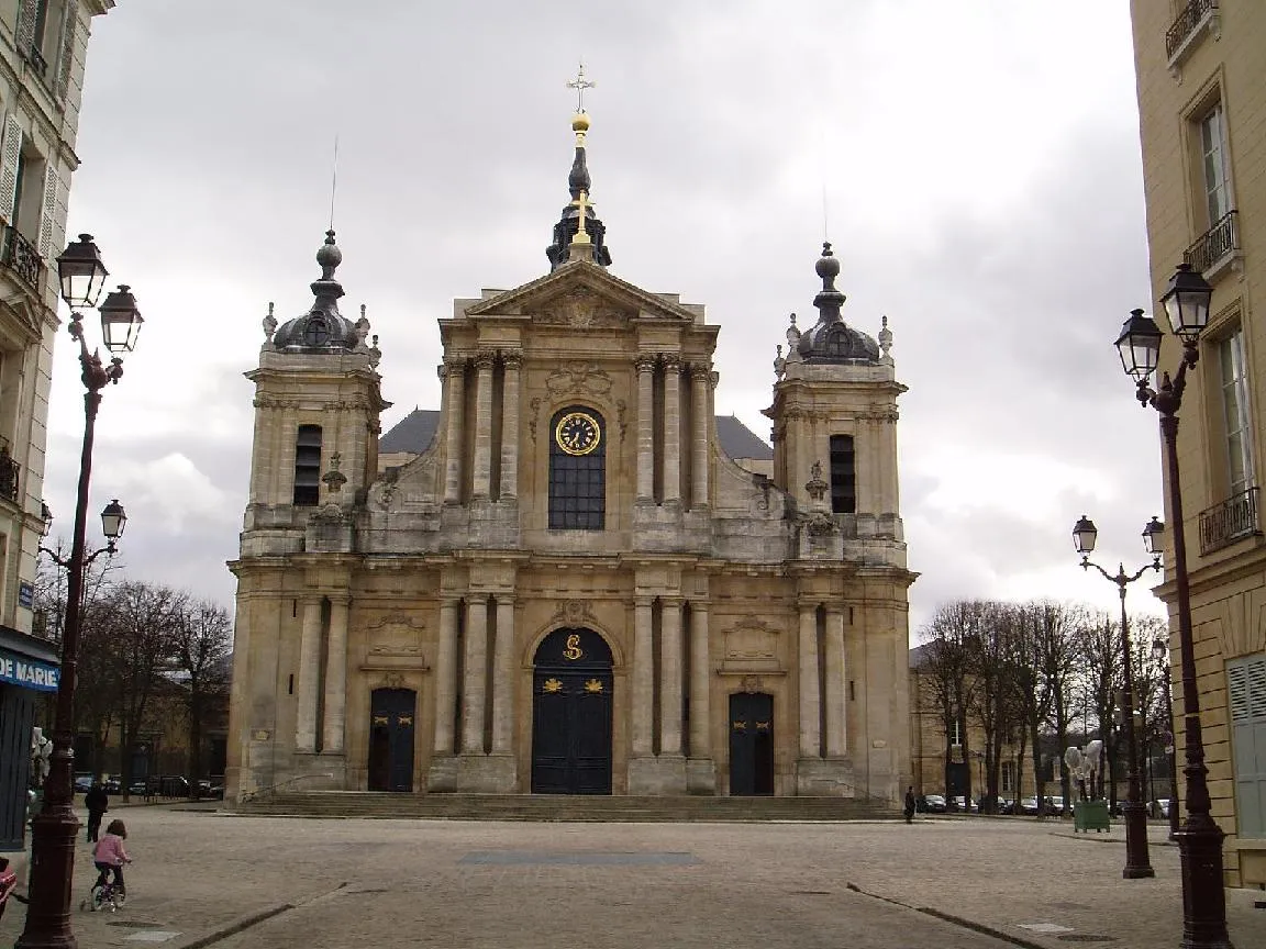 Image qui illustre: Cathédrale Saint-Louis de Versailles